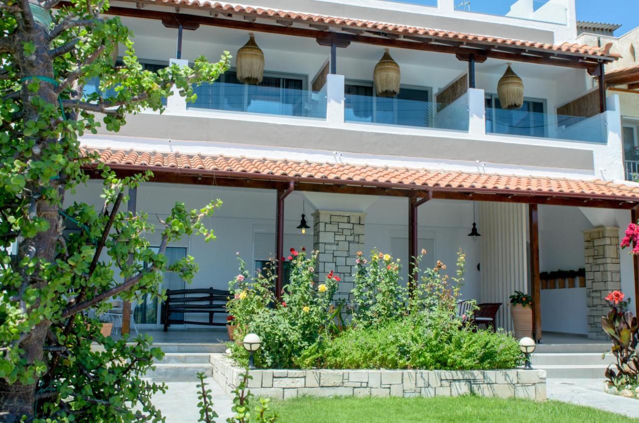 Laia Seafront Luxury Apartments Agia Pelagia Exterior foto
